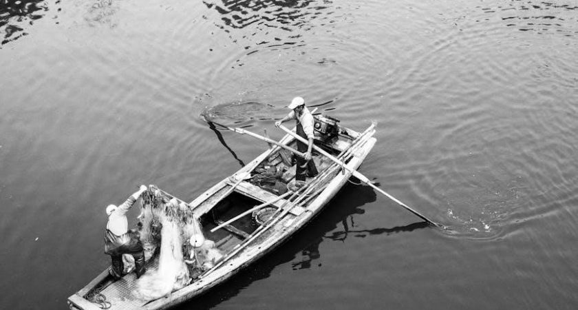 what is requirement of a manual water pump